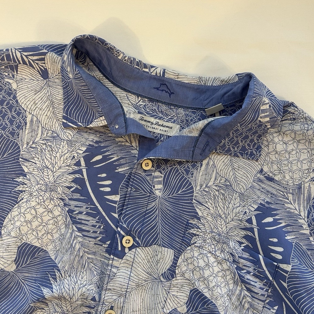 Tommy Bahama The Coconut Point Monstera Montage Shirt‎ Blue Floral Size 2XLB